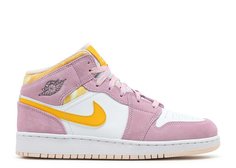 Кеды женские Nike DC9517-600 розовые 38.5 EU