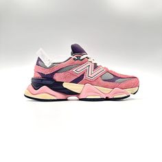 Спортивные кроссовки унисекс New Balance 9060 розовые 37.5 EU