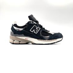 Спортивные кроссовки мужские New Balance 2002R черные 40 EU