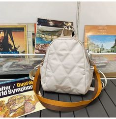 Сумка-рюкзак женская Fern M-052 бежевая, 27х23х14 см