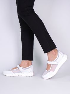 Туфли женские 365 LF1011-4 белые 38 RU