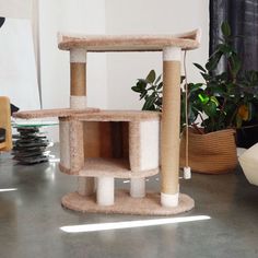 Комплекс для кошек Комфорт Хвостиков Феликс, с домиком, капучино, ковролин, картон, 107 см