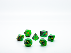 Набор кубиков для D&D, Dungeons and Dragons, ДнД, Pathfinder переливающиеся зелёно-чёрные No Brand