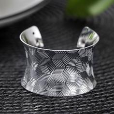 Кольцо для салфетки «Грани», 4x3,5 см, цвет серебряный No Brand