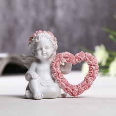 Фигурка полистоун "Ангел с рамкой-сердечком из роз" 6,2х7,6х4 см No Brand