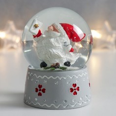 Сувенир полистоун водяной шар "Дед Морозик с длинной бородой" 6,5х6,5х8,5 см (6 шт) No Brand