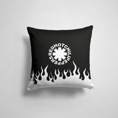 Подушка декоративная 45х45см Рок Red Hot Chili Peppers Red Hot Chili Peppers 365home