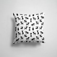 Подушка декоративная 45х45см Звери Коты и кошки КОШКИ ЧЕРНОЕ НА БЕЛОМ 365home