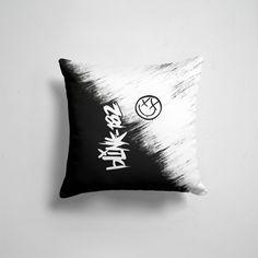 Подушка декоративная 45х45см Рок Blink 182 2 365home