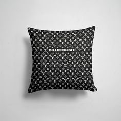 Подушка декоративная 45х45см Разная музыка Billie Eilish 365home