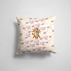 Подушка декоративная 45х45см Звери Коты и кошки Kiss me/кошечки 365home