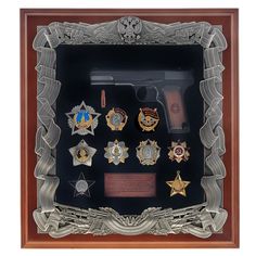 Панно "Пистолет ТТ с наградами СССР" 44х40 см No Brand