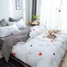 Комплект постельного белья Mency House 2-х спальный 70х70 2Мх-Цветные сердечки на белом