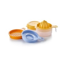 Набор Поваренок 200мл Tupperware ёмкость и три насадки соковыжималка, терка, сепаратор