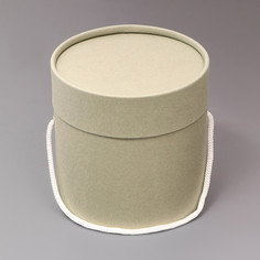 Подарочная коробка, круглая, серая,с шнурком, 12 х 12 см No Brand