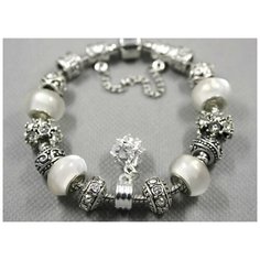 Браслет-цепочка Handinsilver ( Посеребриручку ) Браслет с шармами на основе из бижутерной стали, стекло, муранское стекло, стразы, 1 шт., размер 22 см, белый