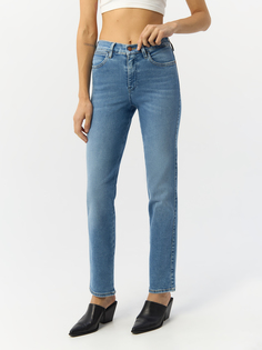 Джинсы женские Wrangler Straight голубые 31/32