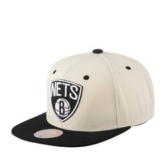 Бейсболка унисекс MITCHELL NESS 6HSSLD21078-BNEOFWH бело-черная one size Mitchell&Ness