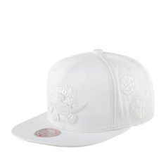 Бейсболка унисекс MITCHELL NESS HHSS2995-TRAYYPPPWHIT белая one size Mitchell&Ness