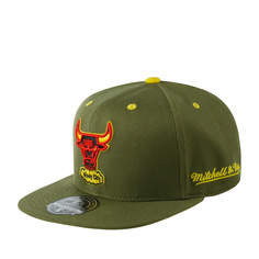 Бейсболка унисекс Mitchell & Ness 6HSFSH21249-CBUOLIV Chicago Bulls NBA оливковая, р.60