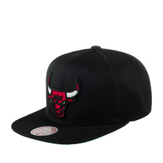 Бейсболка унисекс Mitchell & Ness HHSS6044-CBUYYPPPBLCK Chicago Bulls NBA черная, one size Mitchell&Ness
