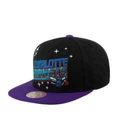 Бейсболка Mitchell & Ness HHSS5472-CHOYYPPPBLCK Charlotte Hornets NBA черная, one size Mitchell&Ness