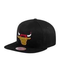 Бейсболка унисекс MITCHELL NESS 6HSSMM19489-CBUBLCK Chicago Bulls NBA черная, one size Mitchell&Ness