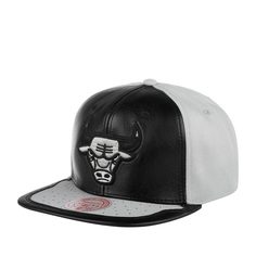 Бейсболка Mitchell&Ness 6HSSMM19224-CBUBKGY Chicago Bulls NBA черная/серая, one size