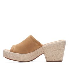 Сабо женские Clarks 26167094 бежевые 41 RU