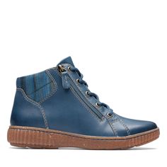 Ботинки женские Clarks 26167504 синие 39 EU