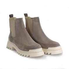 Ботинки женские Clarks 22205080 коричневые 36 EU