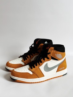 Кеды унисекс Nike Air Jordan 1 Element оранжевые 8.5 UK