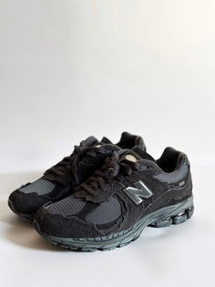 Кроссовки унисекс New Balance 2002r черные 8 US