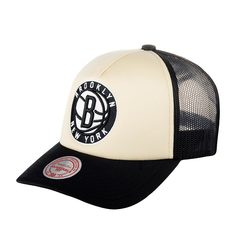 Бейсболка унисекс MITCHELL NESS 5HSSSH21334-BNEOFWH бежево-черная one size Mitchell&Ness