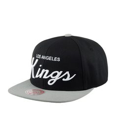 Бейсболка унисекс MITCHELL NESS 6HSSSH22086-LAKBLCK Los Angeles Kings NHL черная, one size Mitchell&Ness