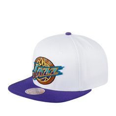Бейсболка унисекс MITCHELL NESS 6HSSSH21294-UJAWHPR Utah Jazz NBA белая / фиолетовая Mitchell&Ness