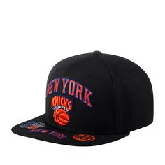 Бейсболка унисекс MITCHELL NESS HHSS2997-NYKYYPPPBLCK New York Knicks NBA черная, one size Mitchell&Ness