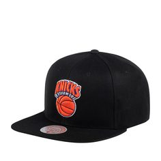 Бейсболка унисекс MITCHELL NESS 6HSSJS19079-NYKBLCK New York Knicks NBA черная, one size Mitchell&Ness