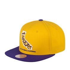 Бейсболка MITCHELL NESS HHSS3459-LALYYPPPYWPR Los Angeles Lakers NBA желтая/фиолетовая Mitchell&Ness