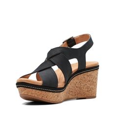 Босоножки женские Clarks 26171444 черные 42 EU