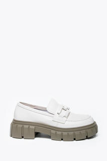 Лоферы женские Tofa 501886-5 белые 37 RU ТОФА