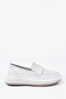 Лоферы женские Tofa 210849-5 белые 39 RU ТОФА