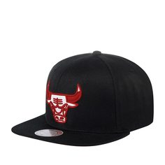Бейсболка унисекс MITCHELL NESS 6HSSMM21027-CBUBLCK Chicago Bulls NBA черная, one size Mitchell&Ness