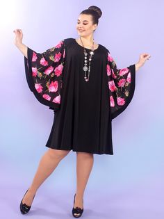 Платье женское Ябер черный муар черное 72-74 RU