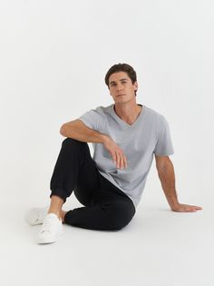 Футболка мужская SMLXL wear V-база монохром серая 4XL