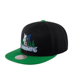 Бейсболка MITCHELL NESS 6HSSRI20092-MTIBKGN Minnesota Timberwolves NBA черная/зеленая Mitchell&Ness