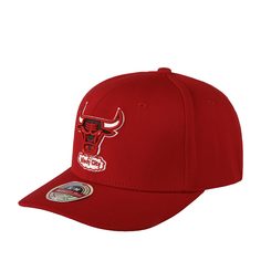 Бейсболка унисекс MITCHELL NESS HHSB3261-CBUYYPPPRED1 Chicago Bulls NBA красная, р. 56 Mitchell&Ness