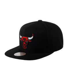 Бейсболка унисекс Mitchell&Ness 6HSSDX21129-CBUBLCK Chicago Bulls NBA черная, one size