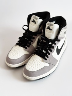Кеды унисекс Nike Air Jordan 1 High Element Gore-Tex серые 8 UK