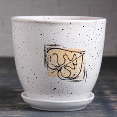 Цветочный горшок Sima-land Лист с подставкой 2,5 л белый 1 шт.